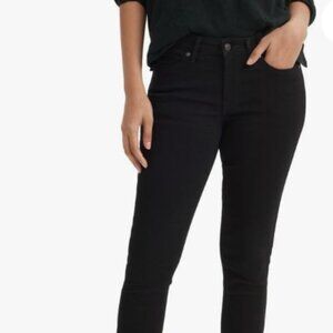Levi’s 711 Skinny Jeans – Size 31
